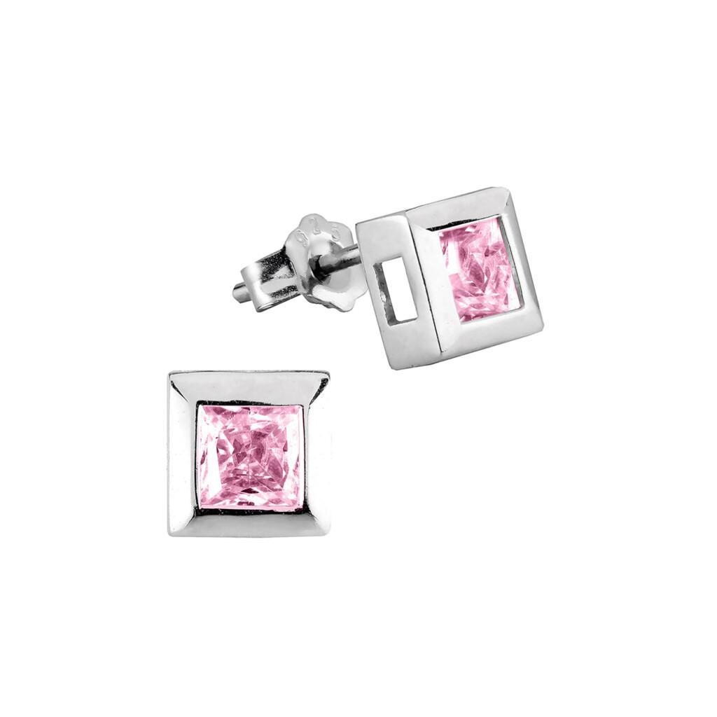 Hopeasta valmistettu, 6,5mm x 6,5 mm kokoinen, neliönmuotoinen korvakoru tappikiinnityksellä. Korvakorun keskellä on hopeisessa kehyksessä upotettuna neliskanttinen, viistehiottu, pinkki zirkonia.